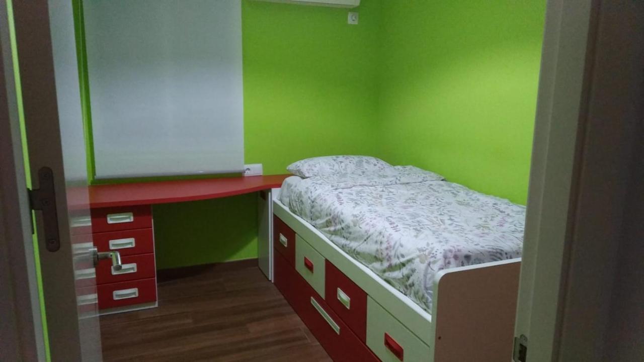 Apto Reformado Apartman Baena Kültér fotó